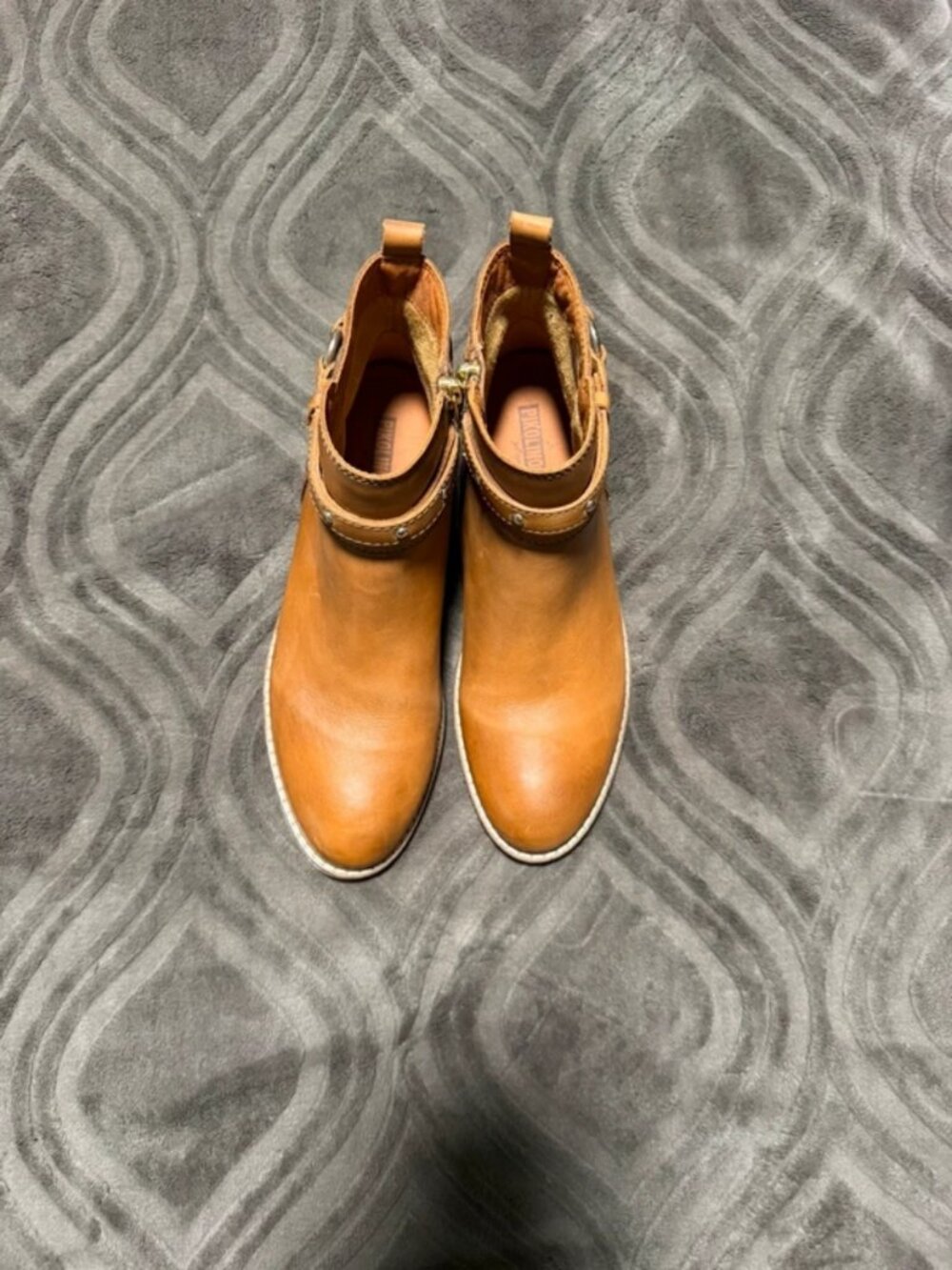 Pikolinos Shoes
